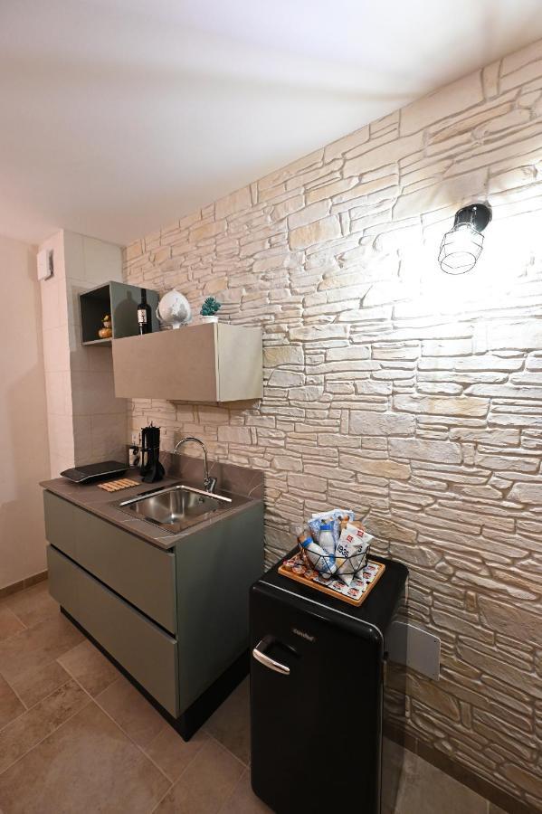Suite Laurel Spa Con Idromassaggio Fasano Zewnętrze zdjęcie